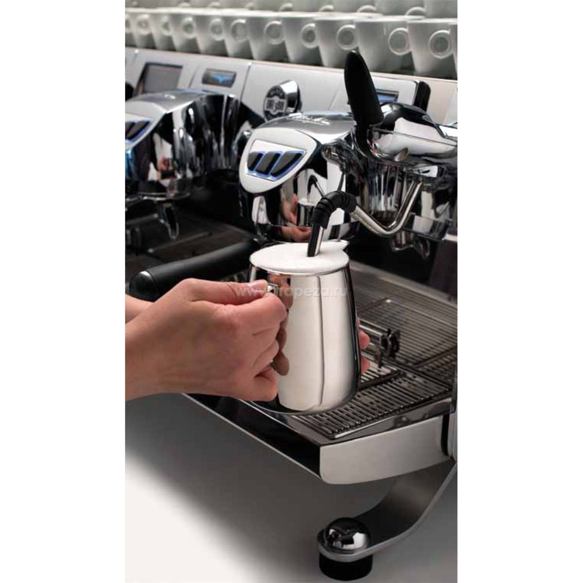 Кофемашина рожковая автоматическая VICTORIA ARDUINO VA 388 BLACK EAGLE GRAVIMETRIC 2 GR+LOW LEGS+380V+COL STEELUX